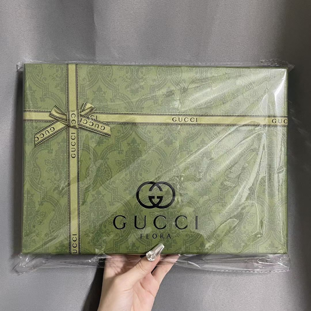 Gucci gift set 14 pcs - Image 2